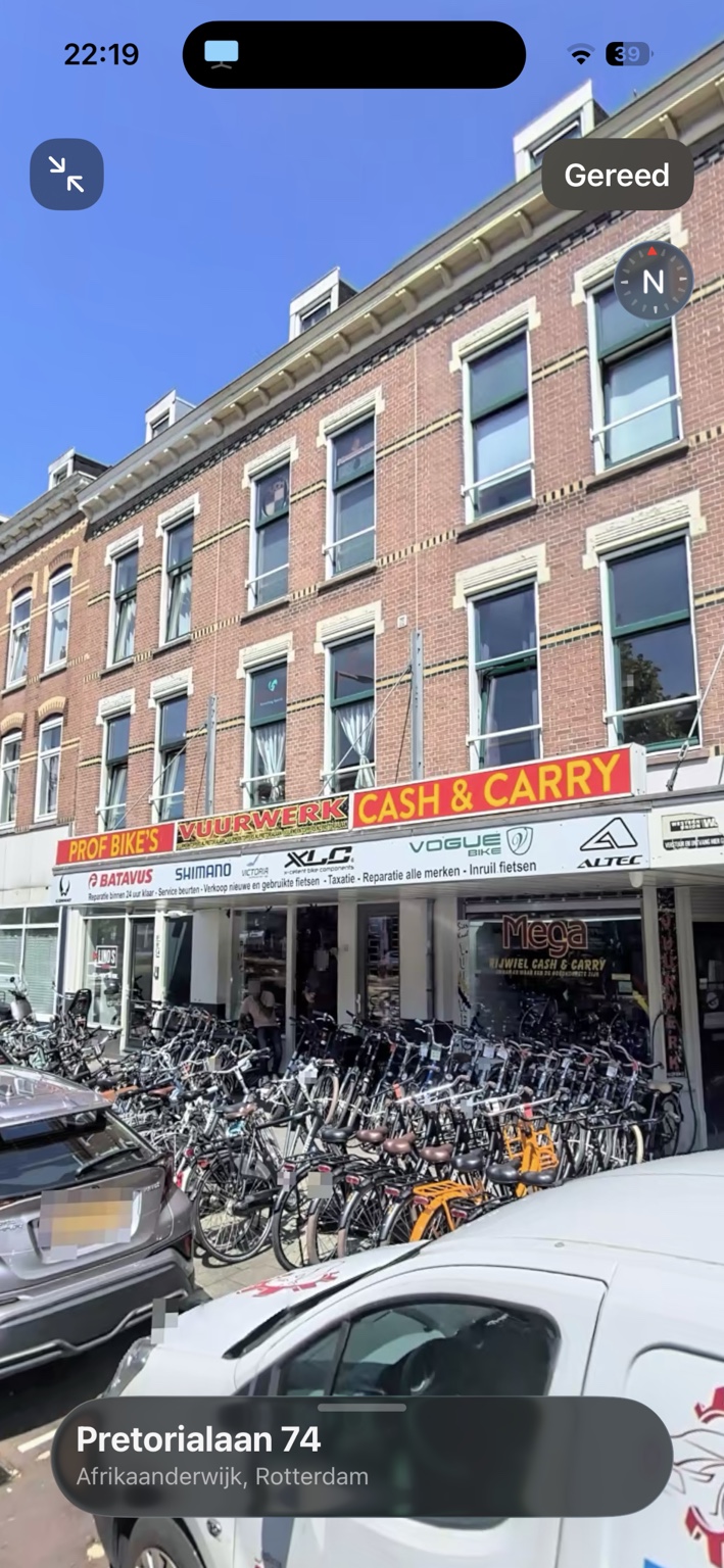 De gevel van PROFBIKES aan de Pretorialaan in Rotterdam